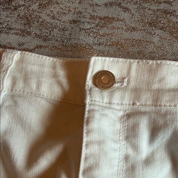 White House Black Market Cream Straight Leg Jeans - Picture 5 of 5